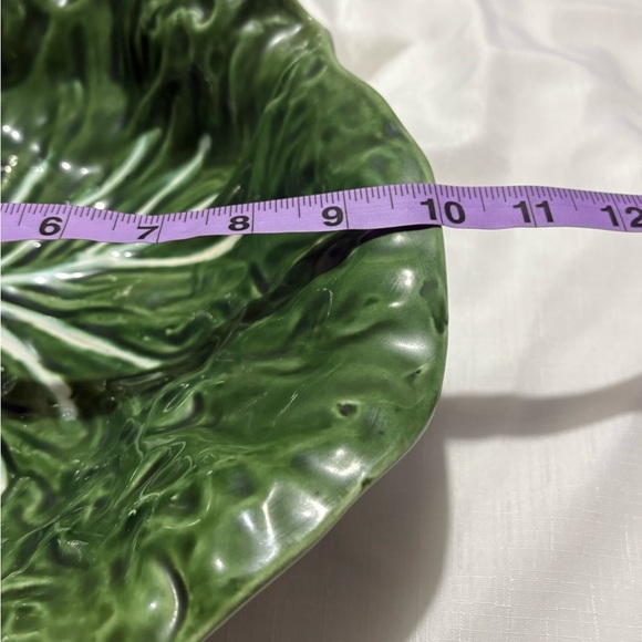 Vintage Green Leaf-Shaped Ceramic Bowl - Picture 6 of 7